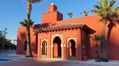 Arap tarzındaki şato. Mimarlık. Endülüs, İspanya.