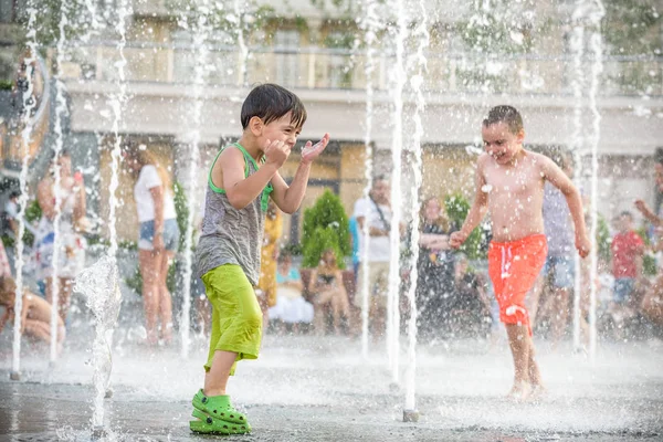 Kyiv Ukraine Août 2017 Les Enfants Heureux Amusent Jouer Dans — Photo