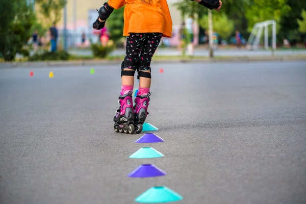 Kyiv Ukraine June 2018 Attractive Teenage Girl Roller Skating Roller — Stock Photo, Image