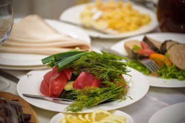 Ziyafet salonu Restoran. Kavram: hizmet. Kutlama. Yıldönümü. Düğün