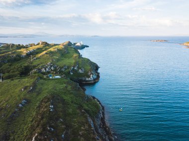 İrlanda Sahil yakınındaki Crookhaven üzerinde antik kale