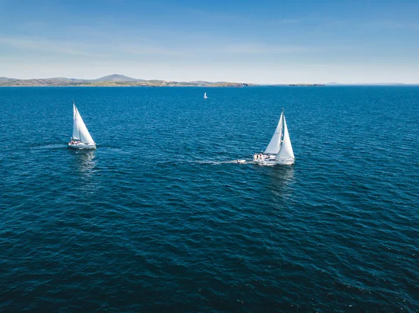 Żeglowanie Morzu Irlandii — Zdjęcie stockowe