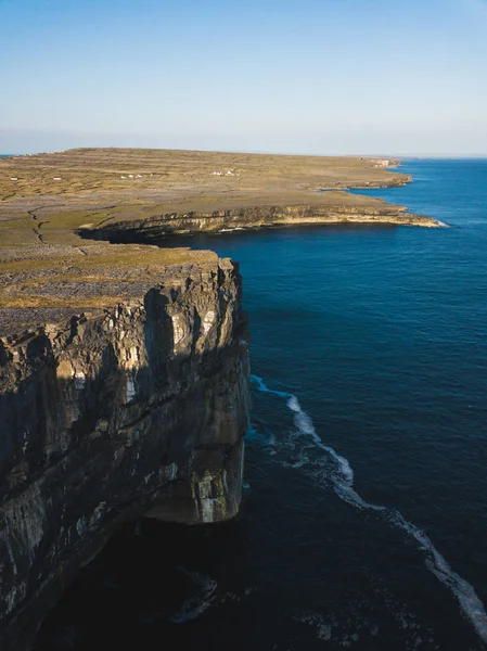 Vista aérea de Inishmore nas Ilhas Aran, Irlanda . — Fotografia de Stock