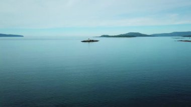 Deniz feneri havadan görünümü