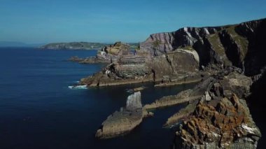 Ada kayalıklarla İrlanda, Mizen kafa yakınındaki havadan görünümü