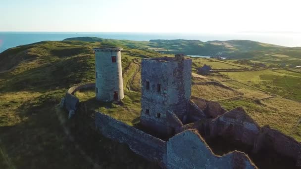 Пташиного польоту старий маяк мису ясно острів — стокове відео