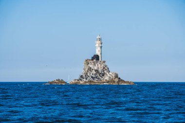 Fastnet deniz feneri. Tekne bir görünüm