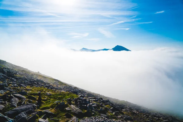 Irské hory pohled z Carrauntoohil v létě — Stock fotografie