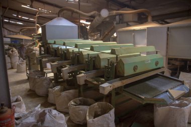 2013 06, Hindistan, Nilgiri: bir çay fabrikası içinde