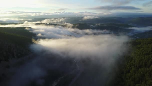 Pôr Sol Nas Montanhas Urais Voando Por Drone — Vídeo de Stock