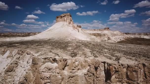 Deserts and mountains in Kazakhstan like from another planet — Stock Video