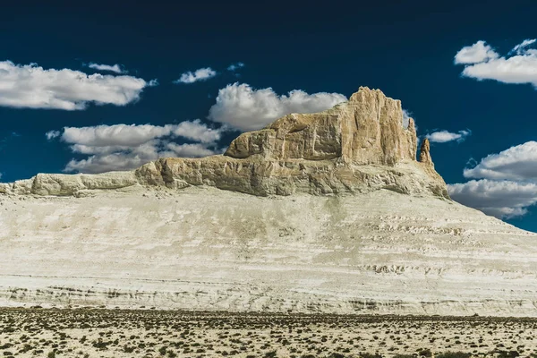 Arizona çölü'nden çöller ve Kazakistan'ın dağlar gibi