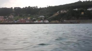 İspanya, Asturias 'ta tekne ile.