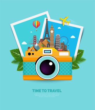 Ünlü simgeler, tropikal yaprakları, fotoğraf çerçeveleri ve kamera ile seyahat ve tatil konsepti. Yaz poster tasarımı. Vektör Illustration