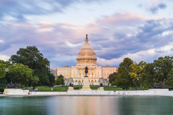 United States Capitol Building Sunset Wirh Reflection Water — Stock Photo, Image