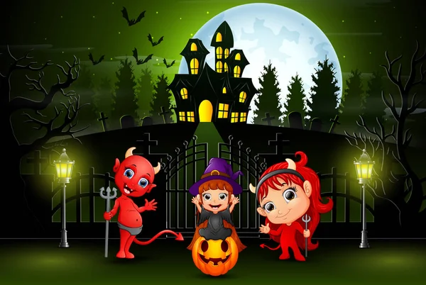 Feliz Halloween Niños Aire Libre Con Fondo Casa Embrujada — Archivo Imágenes Vectoriales