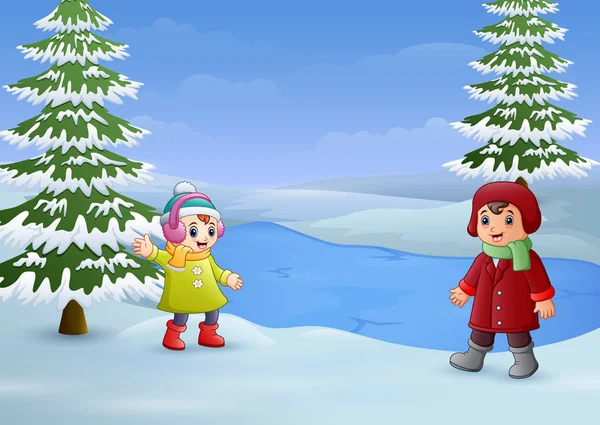 愉快的孩子在冬天风景演奏与冰冻的湖和冷杉树 — 图库矢量图片