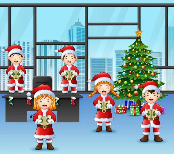 Cartoon Van Groep Kinderen Santa Zingen Kerstliederen — Stockvector