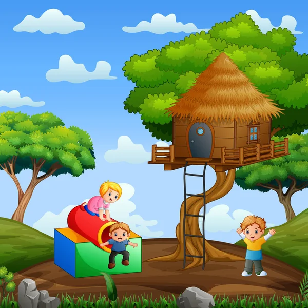 Happy Kids Playing Tree House Night — Stock Vector