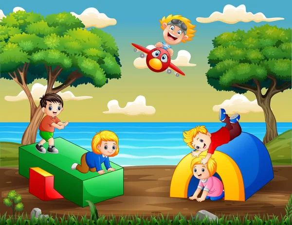 Cartoon Kinder Haben Spaß Auf Spielplatz — Stockvektor