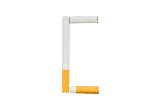 Cigarettes pliées en forme de lettre "C" sur fond blanc — Photo