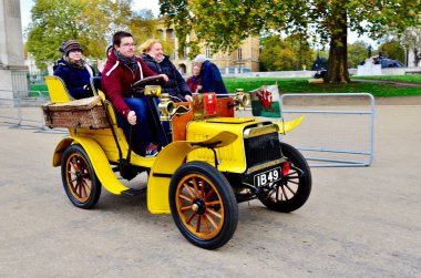 London, Hyde park/İngiltere, Vintage araba Londra Brighton Veteran araç çalıştırmak, 11,4,2018 için