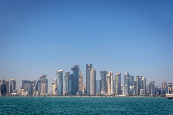 Skyline Doha Katar Kék Naponta Téli Időben Mia Parkban Látható — Stock Fotó