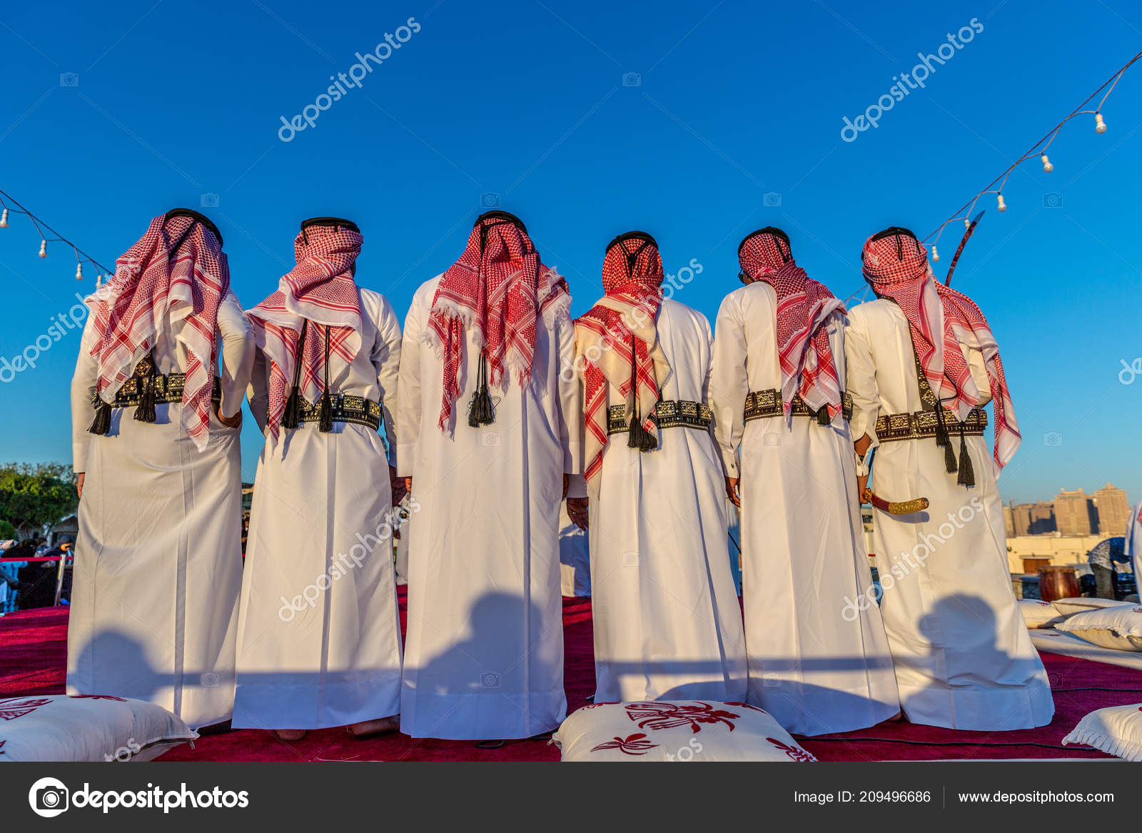 Doha Qatar Janvier 2018 Celebration Coloree Doha Avec Des Habitants Photo Editoriale C Lspencer 209496686