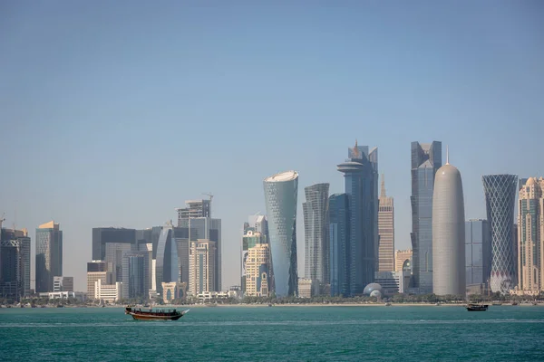 Doha Skyline Ett Töcken Vinterdag Qatar — Stockfoto