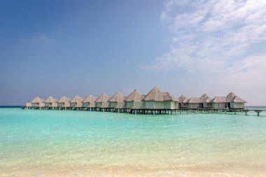 Hotel Paradise - bungalov ve suyun