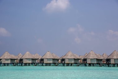 Hotel Paradise - bungalov ve suyun