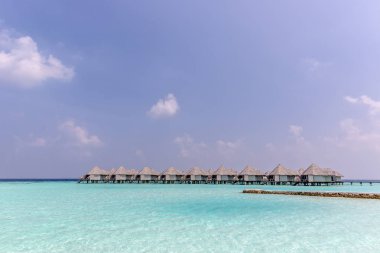 Hotel Paradise - bungalov ve suyun