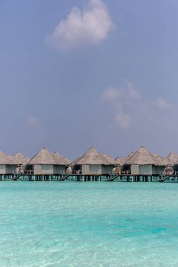 Hotel Paradise - bungalov ve suyun