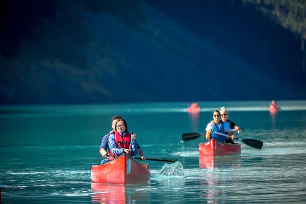 Banff Canada Ago 17Th 2017 Locals Tourists Doing Kayak Amazing Royalty Free Stock Images