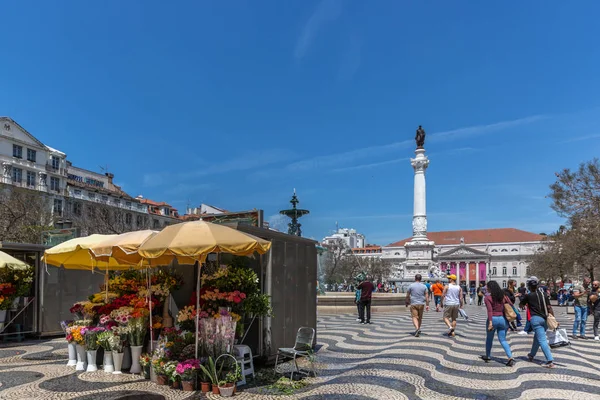 Lisabon Portugalsko Května 2018 Turisté Místní Pěší Bulvár Rossio Centru — Stock fotografie