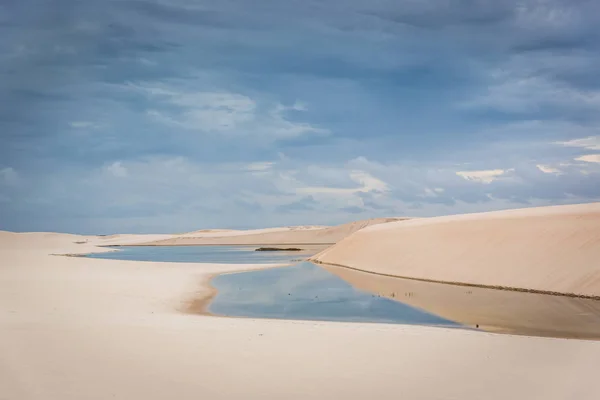 Amazing White Sand Dunes Natural Pool Lagoons Middle Cloudy Day — Stock Photo, Image