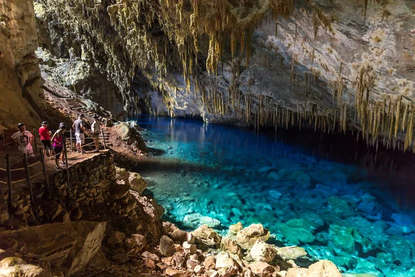 Bonito Brasil Mar 2018 Turistas Exploram Incrível Caverna Azul Bonito — Fotografia de Stock