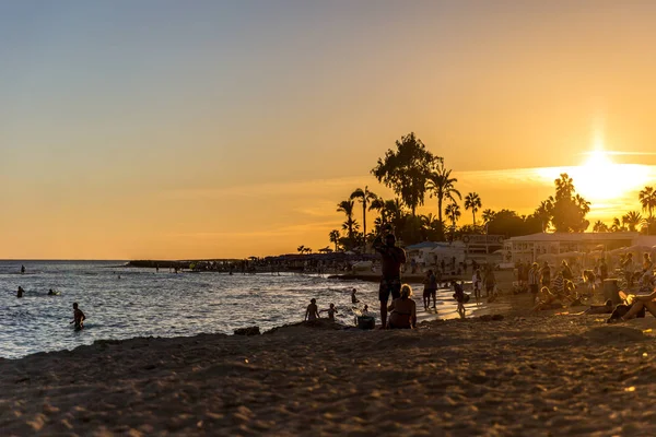 Playa Prostara Chipre Oct 2018 Turistas Lugareños Disfrutan Una Colorida — Foto de Stock