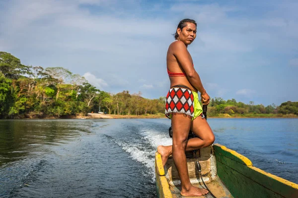 Embera Drua Villiage Panamá Mar 2018 Indígena Que Veste Com — Fotografia de Stock