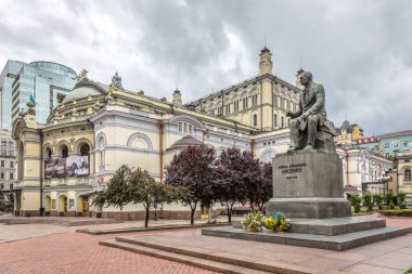 Kiev Ukrayna şehir merkezinde bir bulutlu gün