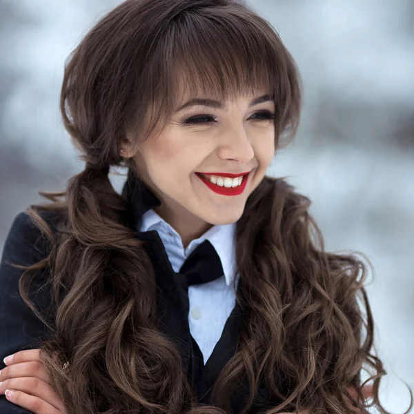 Primer Plano Retrato Divertido Joven Estudiante Con Sonrisa Blanca Saludable —  Fotos de Stock