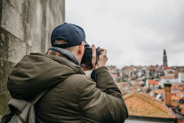 Bir profesyonel seyahat fotoğrafçı ya da turistik bir güzel kentsel peyzaj Porto Portekiz fotoğraflar. Profesyonel meslek veya hobi