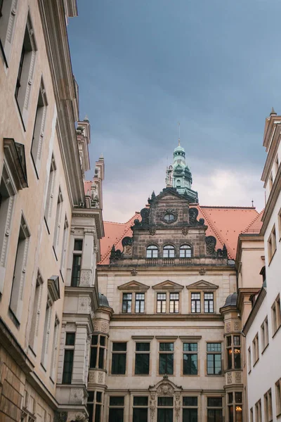 Parte del antiguo complejo arquitectónico llamado Palacio Real de Dresde en Alemania — Foto de Stock