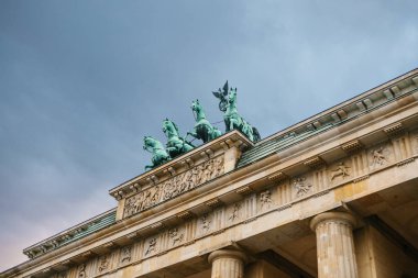 Berlin, Almanya 'daki Brandenburg Kapısı.