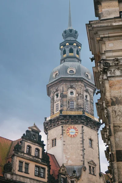 Gaussman věž v Drážďanech v Německu . — Stock fotografie