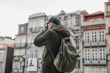 Bir profesyonel seyahat fotoğrafçı ya da turistik bir güzel kentsel peyzaj Porto Portekiz fotoğraflar. Profesyonel meslek veya hobi