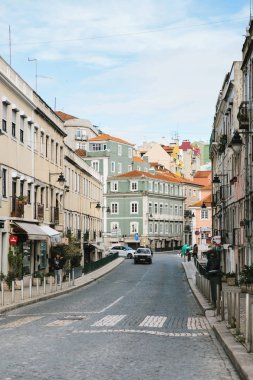 Lisbon, 1 Mayıs 2018: sıradan bir şehir konut ile sokak. Avrupa'nın normal hayat