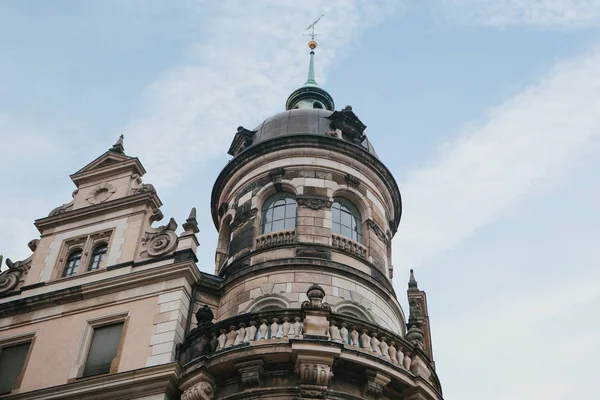 Součástí dávných Architektonický komplex nazýván Královský palác v Drážďanech v Německu — Stock fotografie