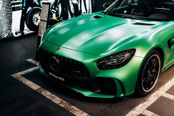 The new sporty modern Mercedes-Benz AMG GT Turbo V8 — Stock Photo, Image