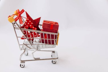 Noel satış veya hediye alışveriş kavramsal fotoğraf.